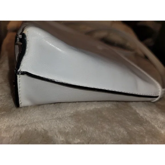Vintage Monsac White Leather Crossbody - Picture 5 of 14